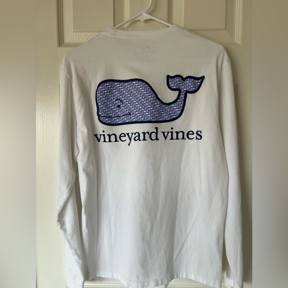 vineyard vines breast cancer longe sleeve shirt - small